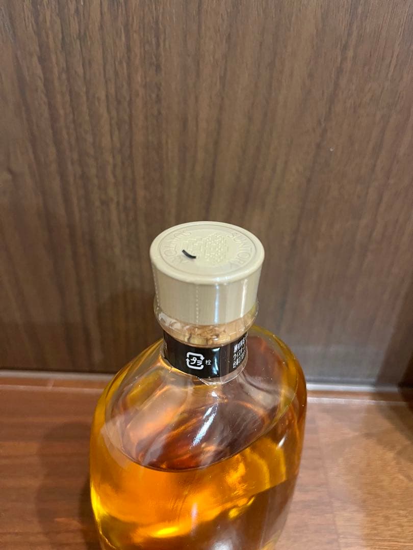 サントリー白州蒸溜所限定　シングルモルトウイスキー 300ml 新品未開封箱付き
