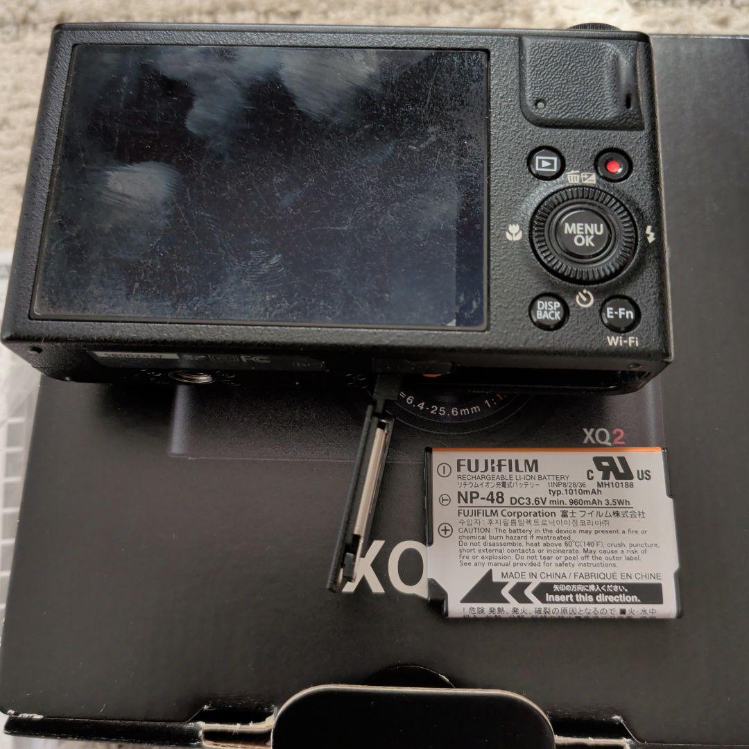 ジャンク品　FUJI FILM XQ2 コンパクトデジタルカメラ　黒