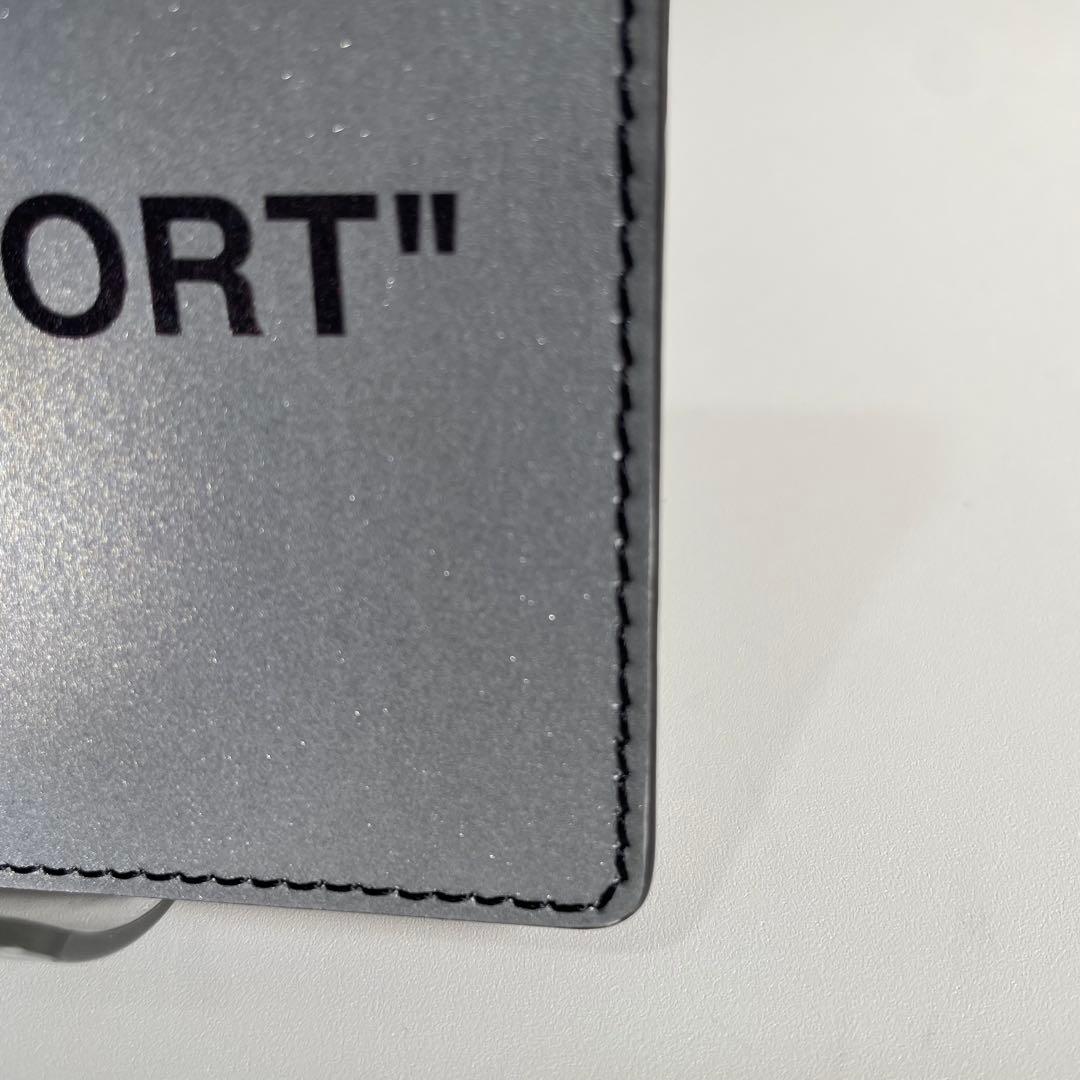 美品 Off-White オフホワイト パスポートケース シルバー リフレクター
