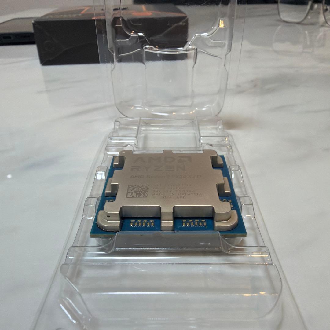 AMD Ryzen 9 9950X3D CPU 本体