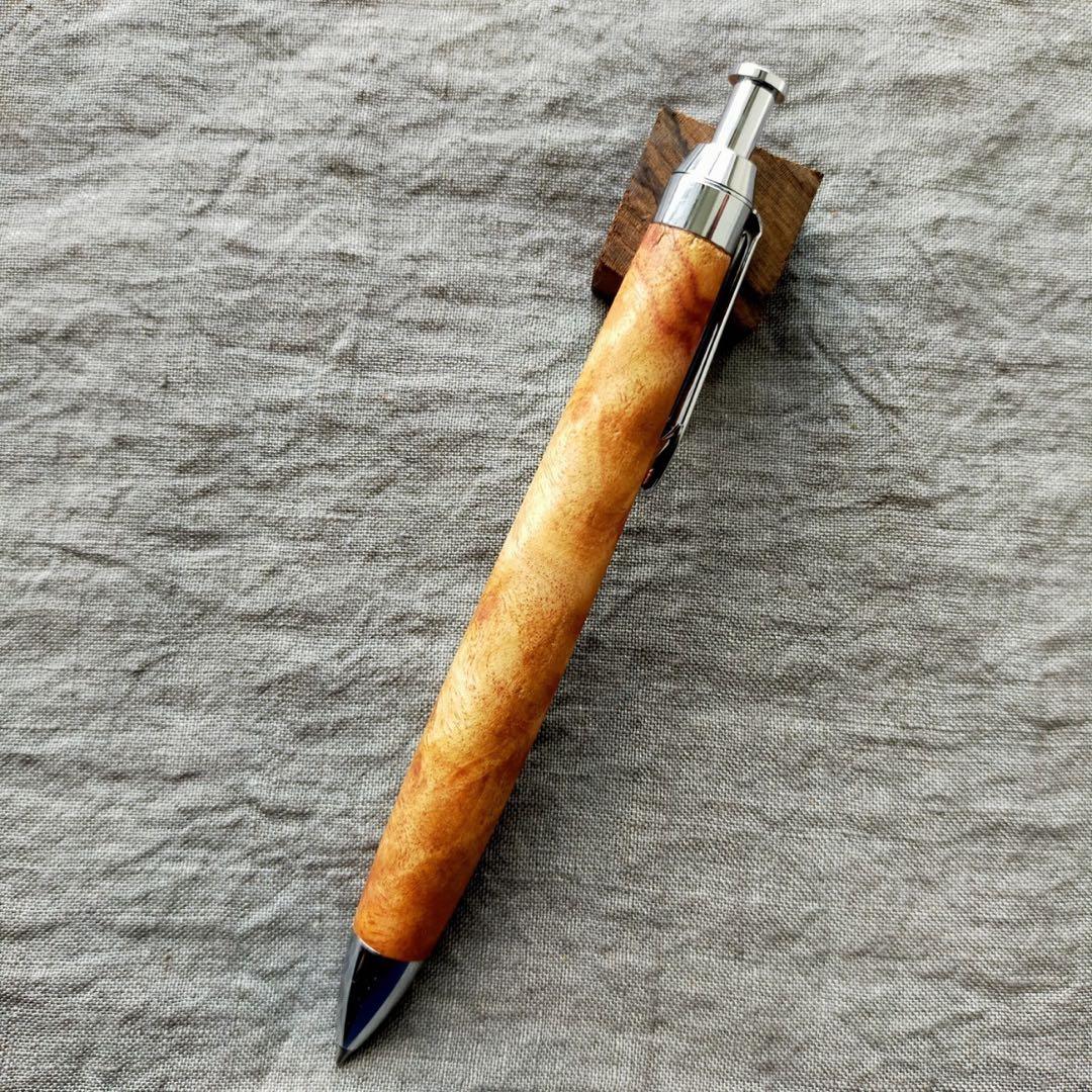 ハンドメイド　木軸ボールペン　楠瘤　クスノキ　0.5mm　真鍮　マーブルウッド