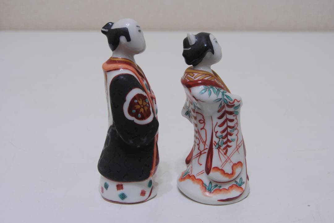 古伊万里　人形　岩尾對山窯　色絵人形　一対　共箱