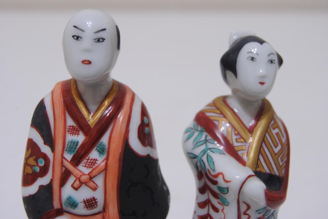 古伊万里　人形　岩尾對山窯　色絵人形　一対　共箱