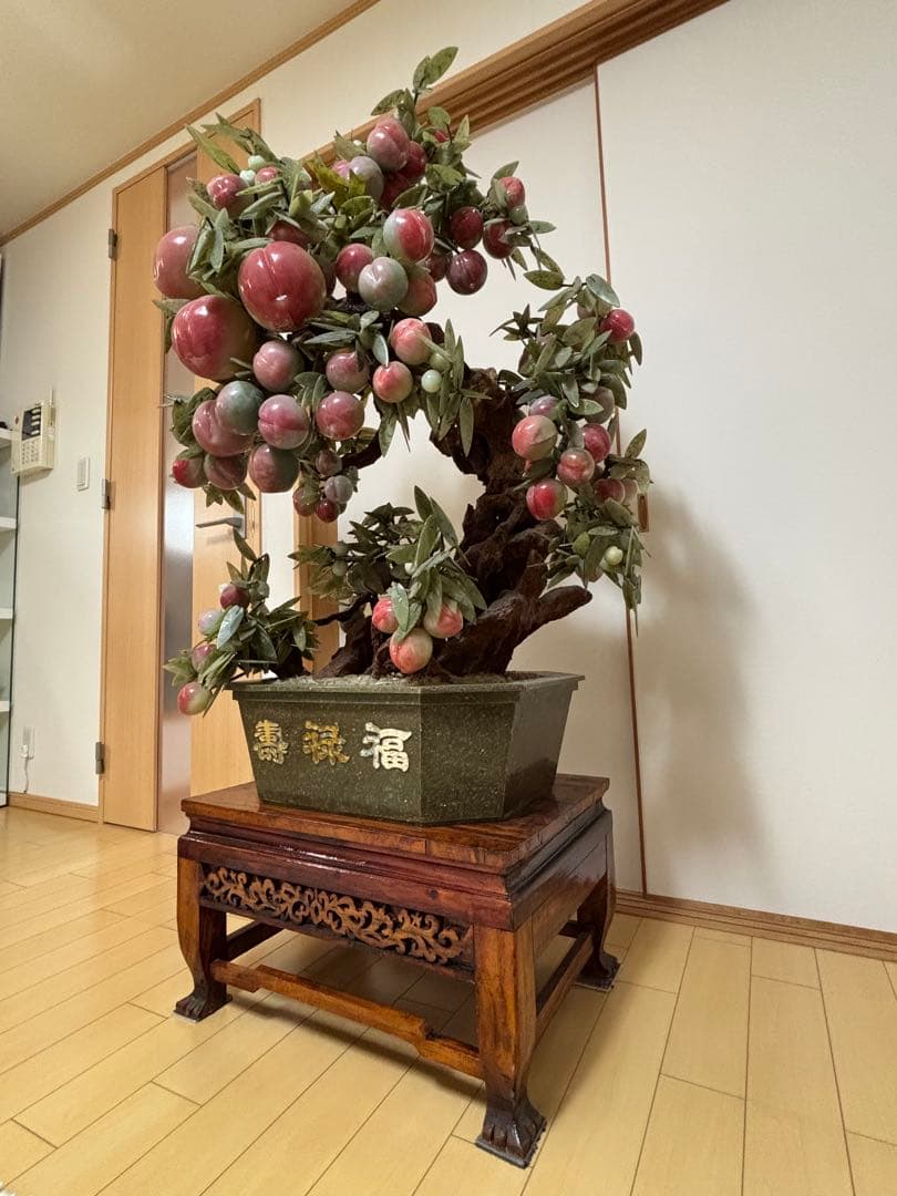 週末限定値下げ！【引取限定】中国美術　縁起物　福禄寿　ガラス細工木製台座です。