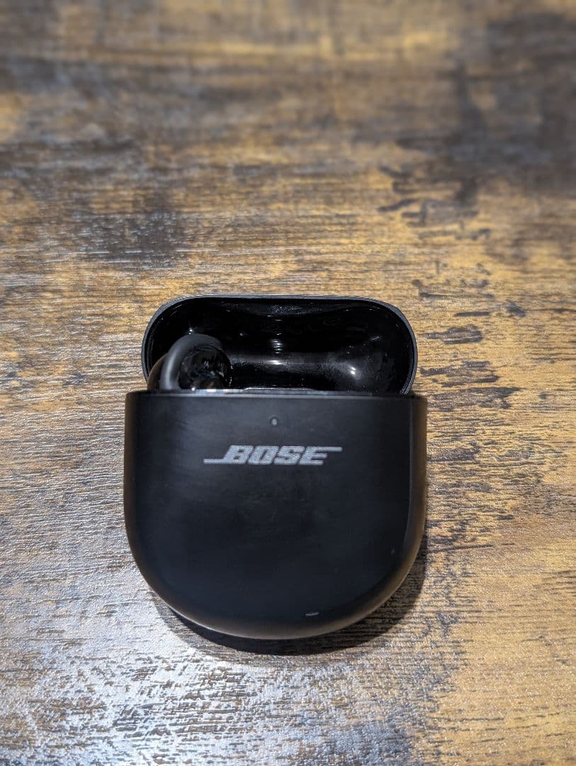 Bose ワイヤレスイヤホン（片方）充電ケース付き