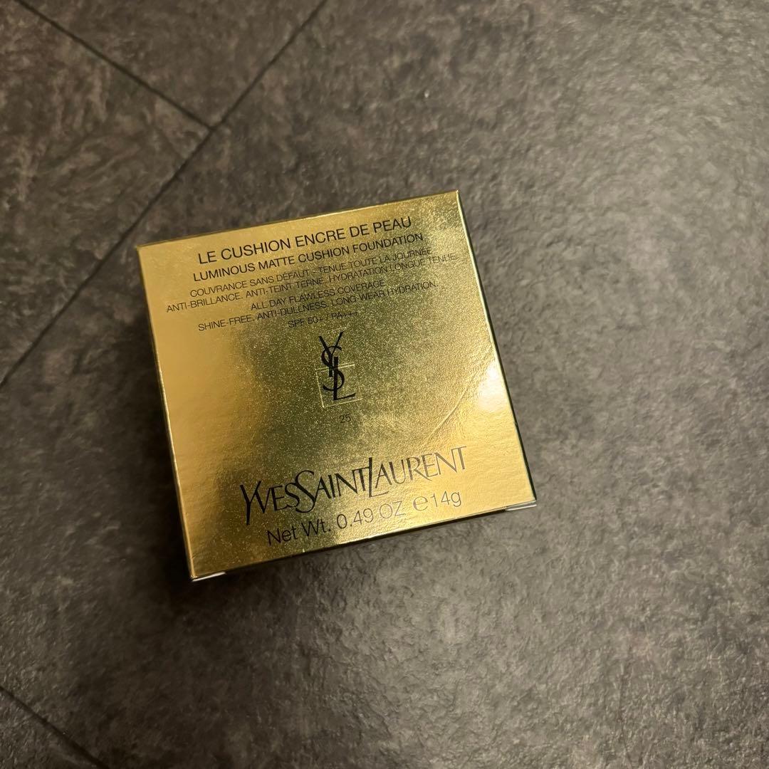 YSLイヴサンローラン クッション ファンデーション