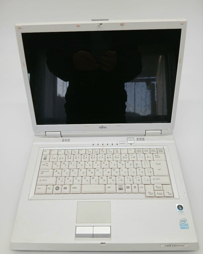 Windowsノート本体 FUJITSU FMV-BIBLO NF/A40 WindowsVista