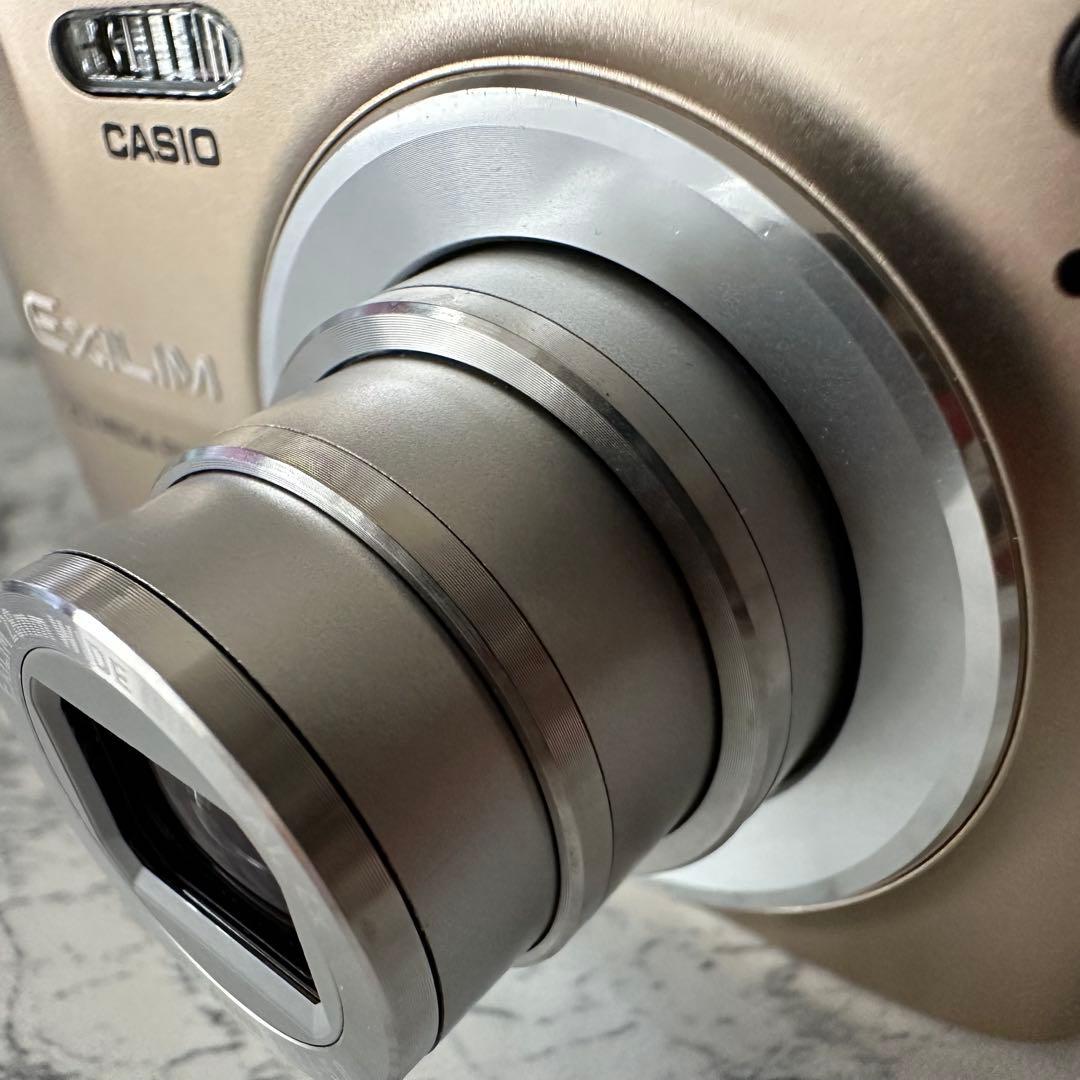 美品 CASIO EXILIM EX-Z400 コンデジ ゴールド デジカメ