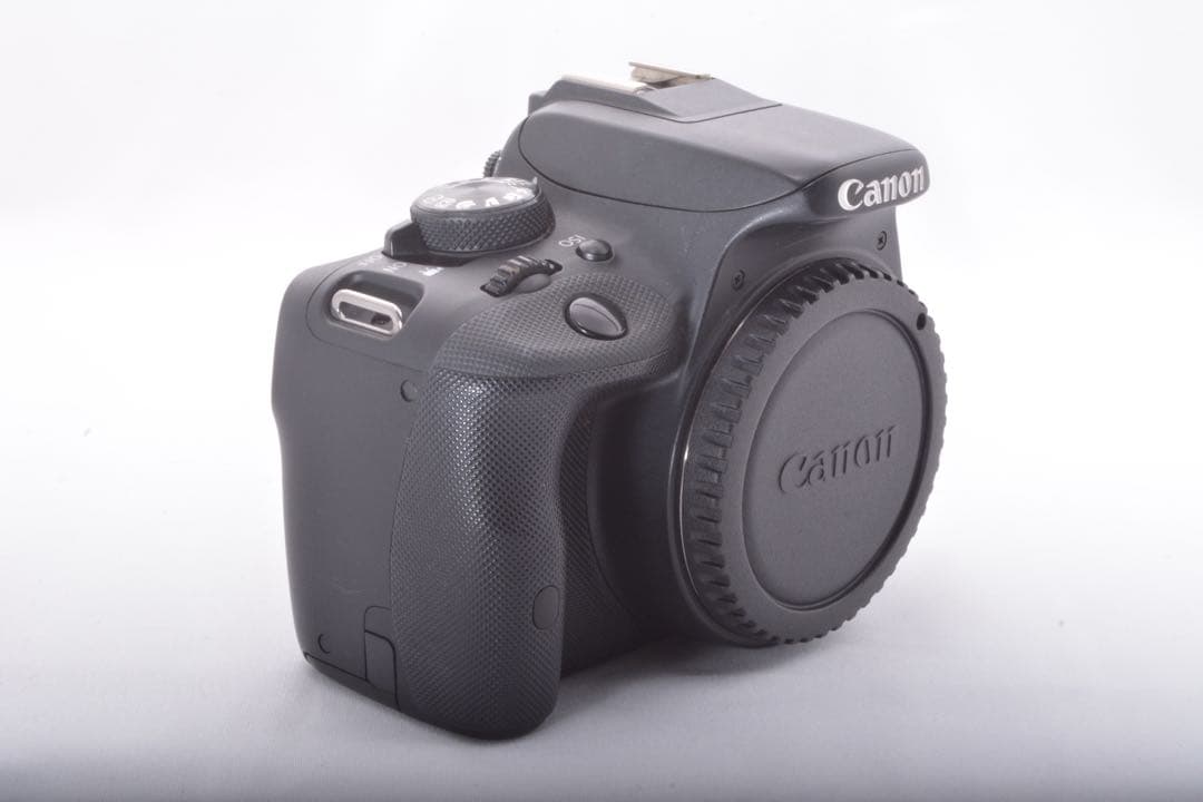 大切な思い出も手ぶれ補正で安心❣️極美品✨Canon kiss X7 超望遠付き