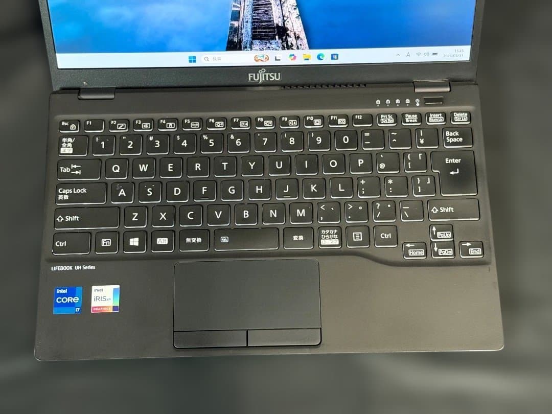 富士通 LIFEBOOK Corei7/16GB/512GB/ 高速モバイルPC