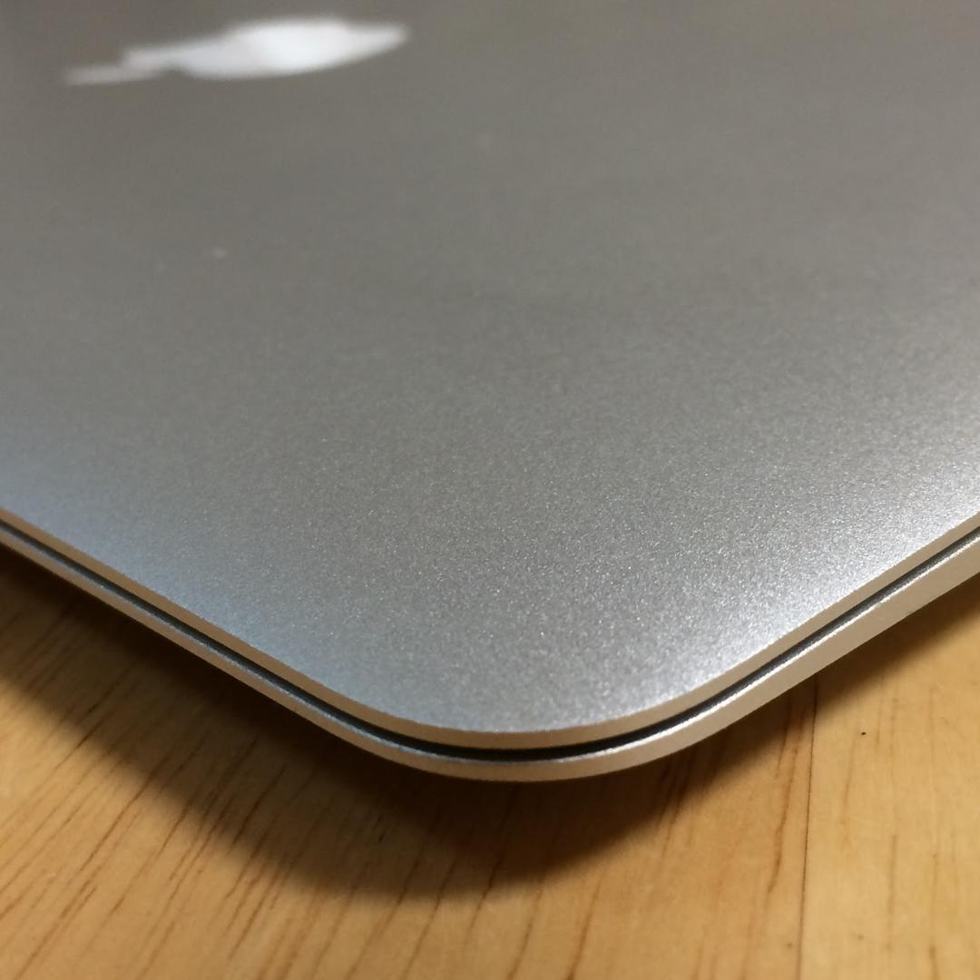 MacBook本体 MacBook Air (11-inch, Mid 2011) 2G / 64G