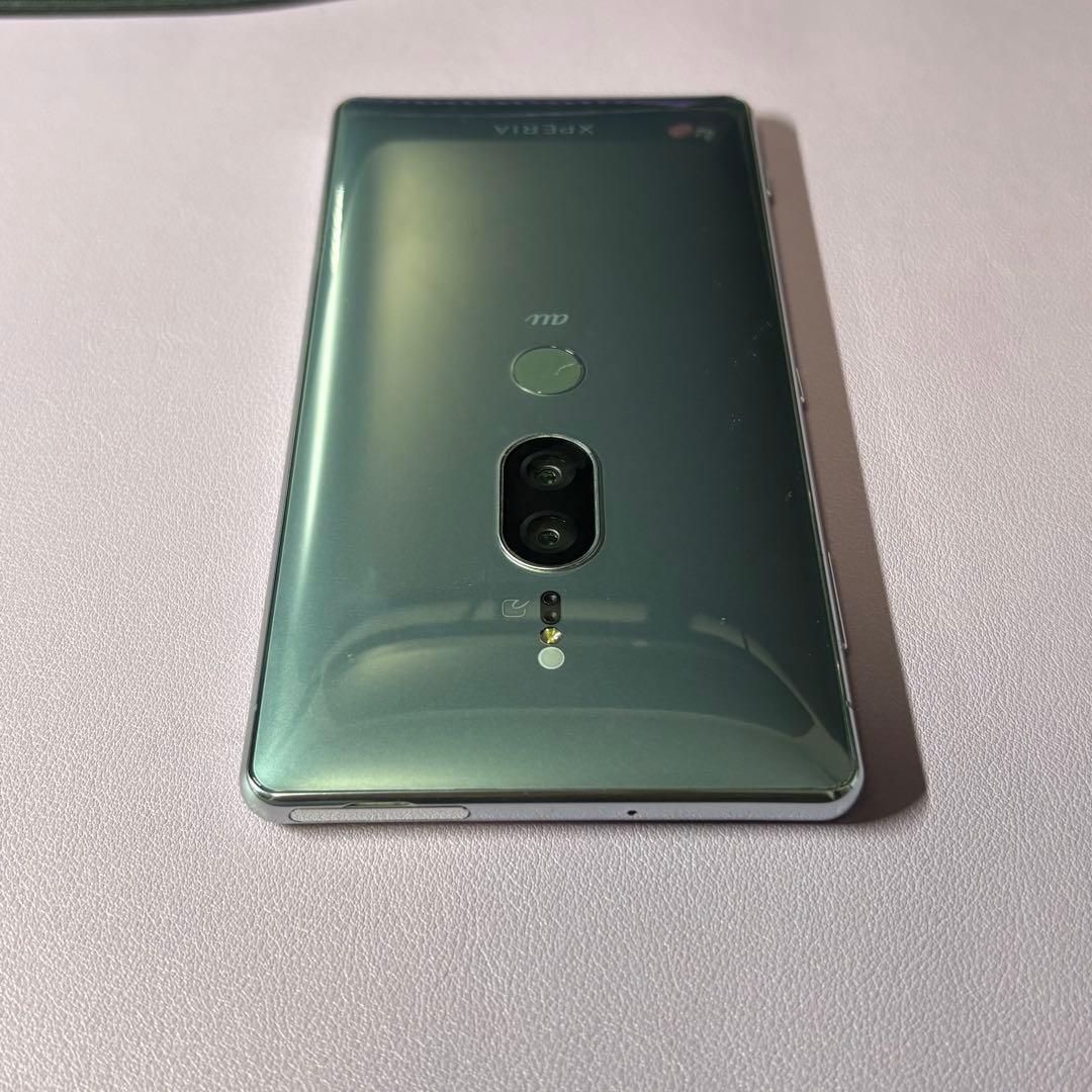 SONY XPERIA XZ2 Premium SOV38 クロムシルバー