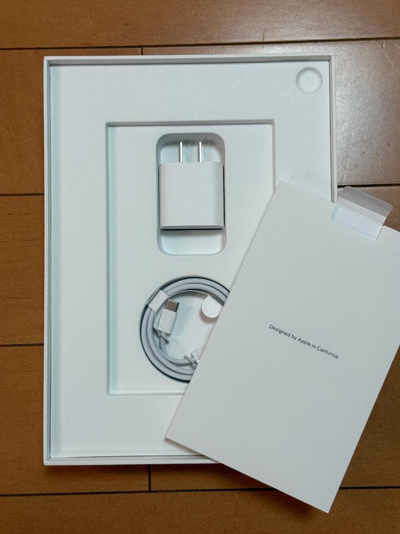 美品・Apple iPad Air (第4世代) 64GB スペースグレー
