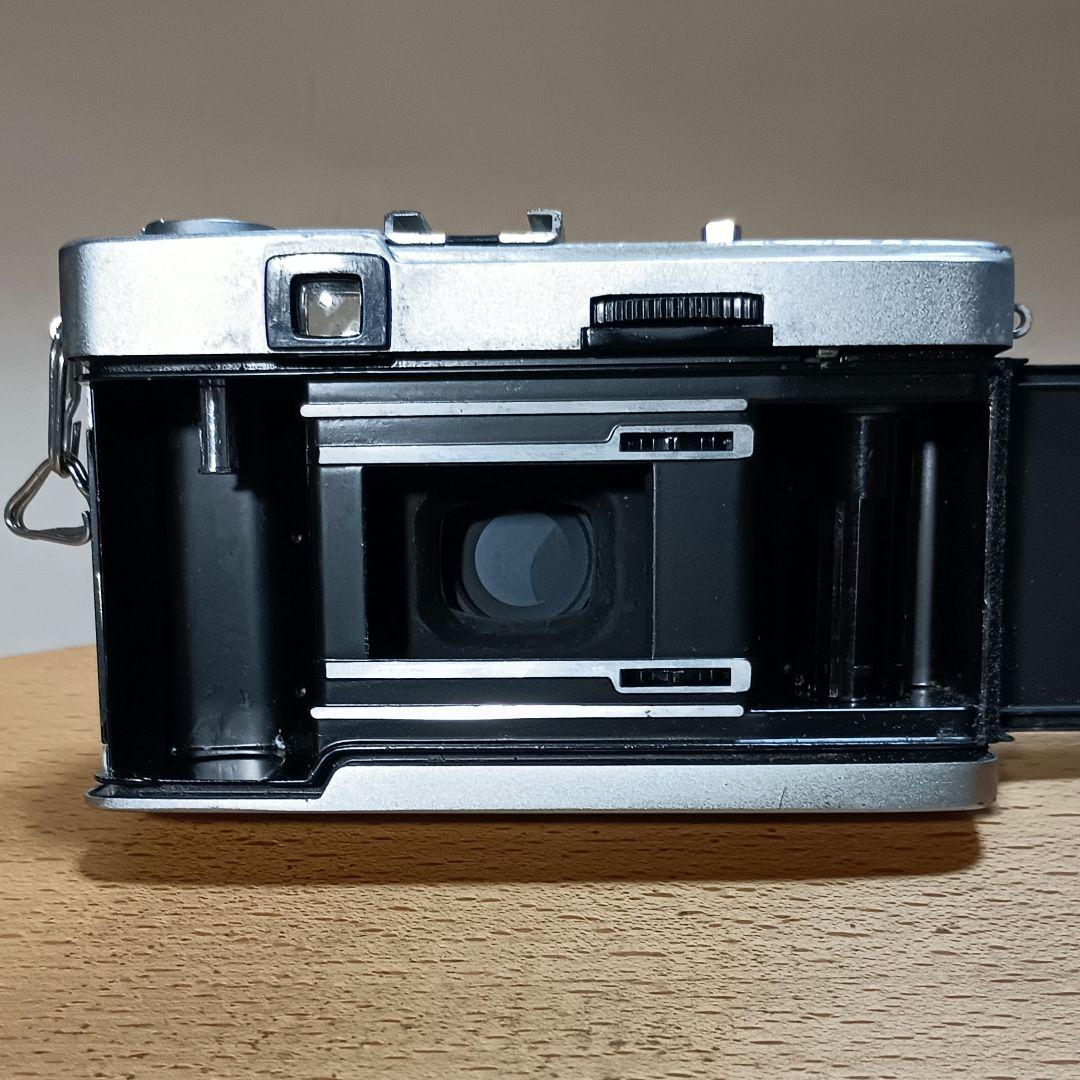 フィルムカメラ【整備、完動品】オリンパストリップ35