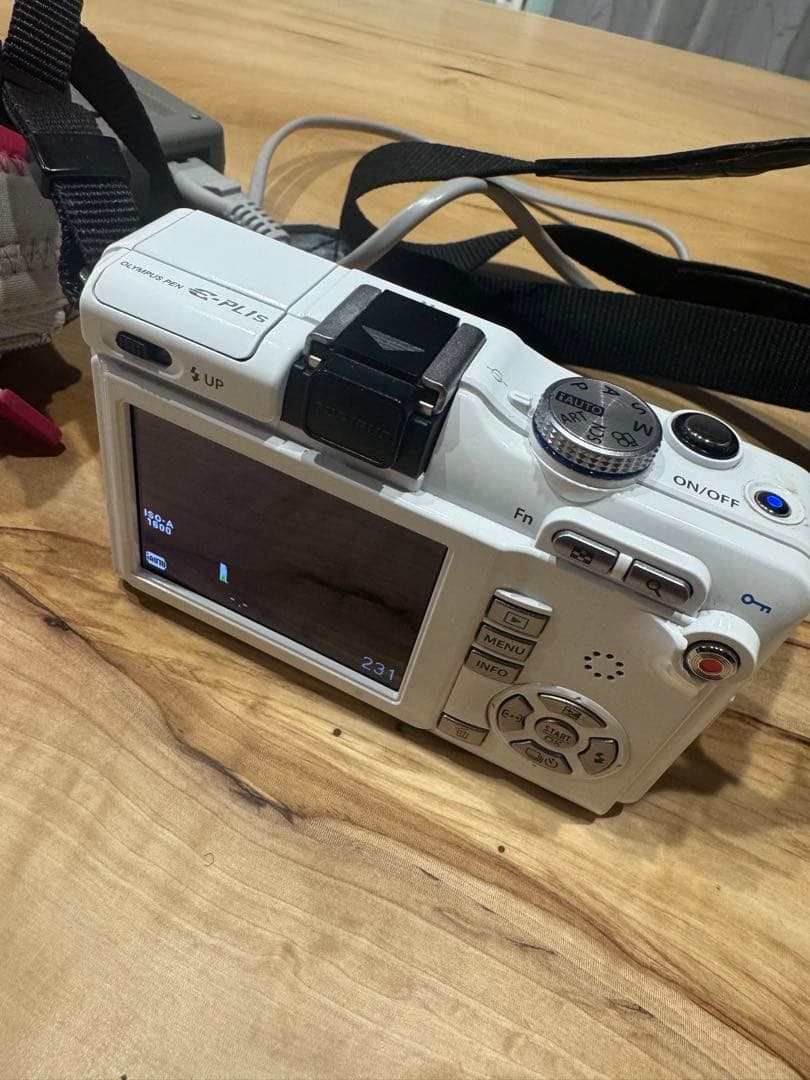 OLYMPUS PEN Lite E-PL1 一眼 ズームレンズキット