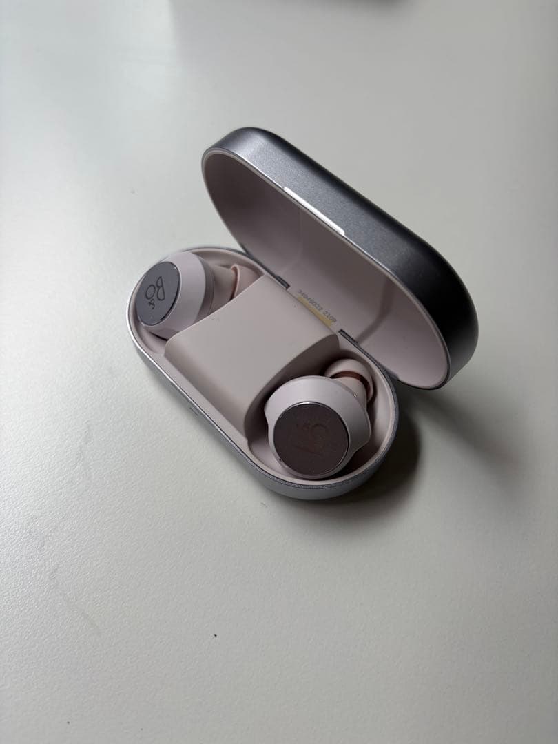 【中古美品】Beoplay EQ Nordic Ice