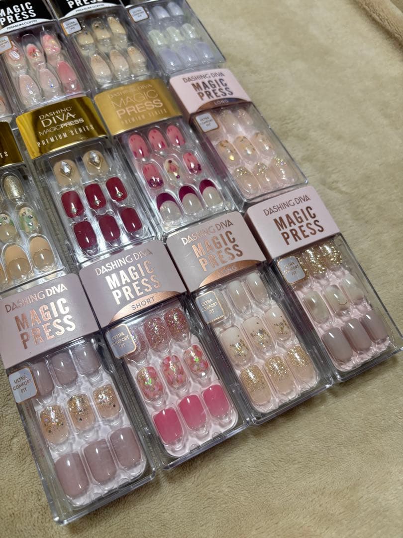 DASHING DIVA MAGIC PRESS ネイルチップ 12セット