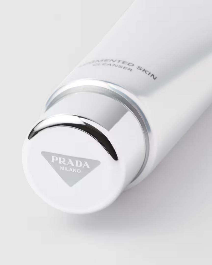 【新品未使用】PRADA プラダビューティ　オーグメンテッド スキン クレンザー