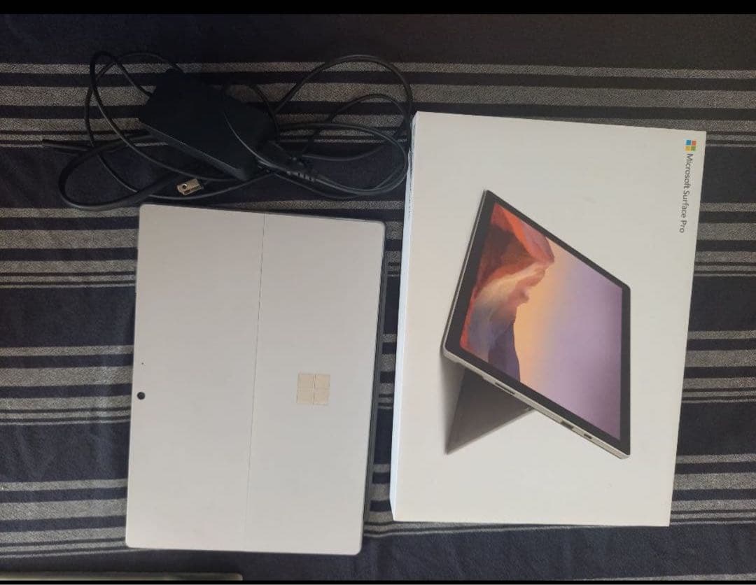【美品】Surface Pro7 i5/8GB/128GB