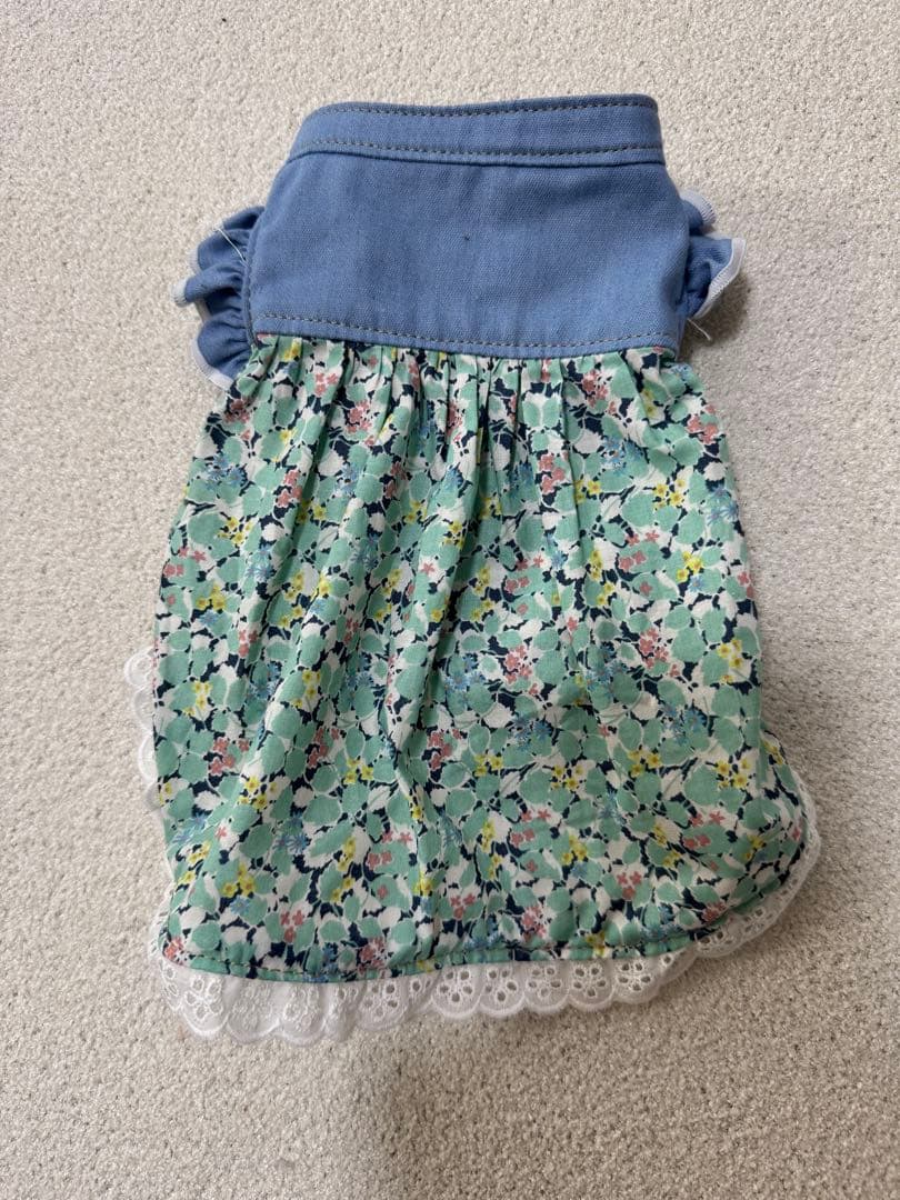 犬服 フラワープリント デニム風