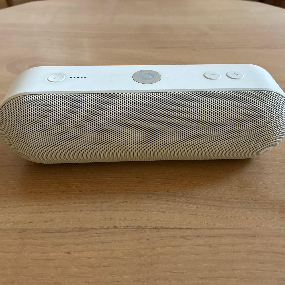 beats pill＋ ワイヤレススピーカー　Apple純正充電ケーブル付