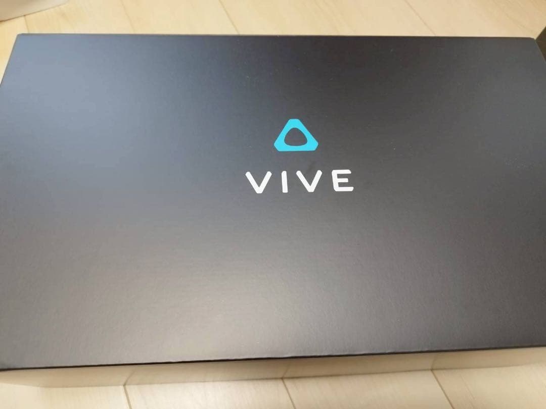 【美品】VIVE COSMOS ELITE VRヘッドセット