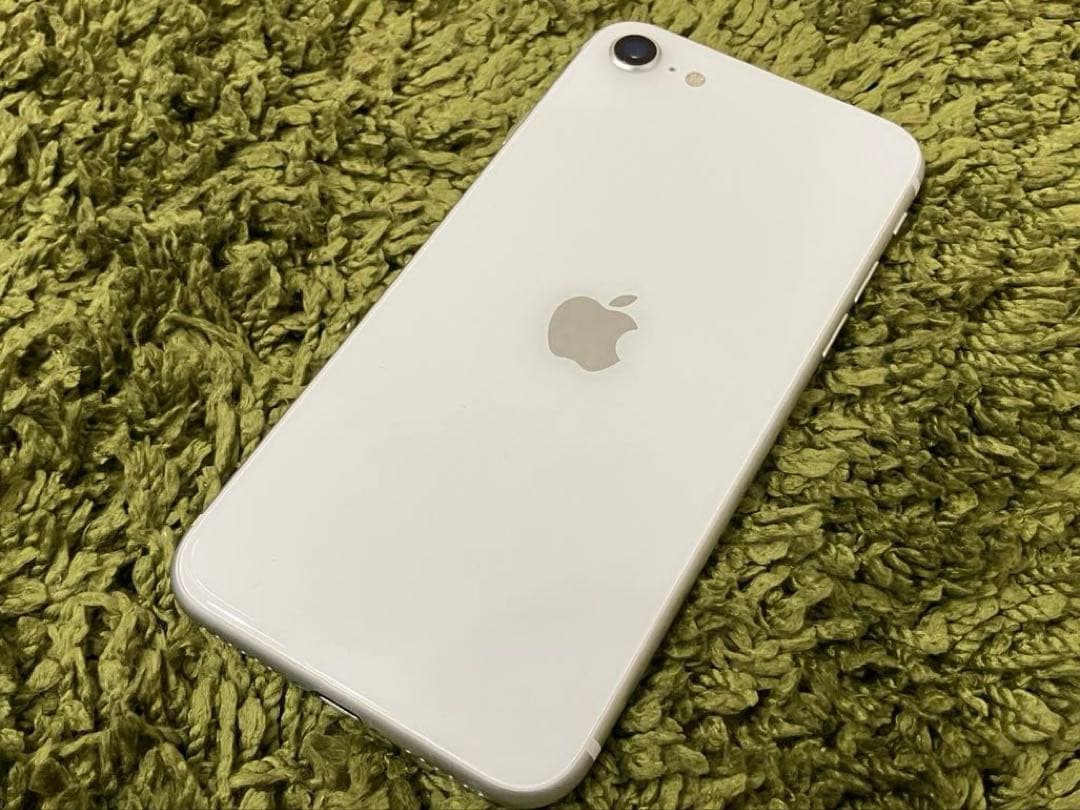 Apple iPhoneSE第2世代　本体　64GB ホワイト　SIMフリー