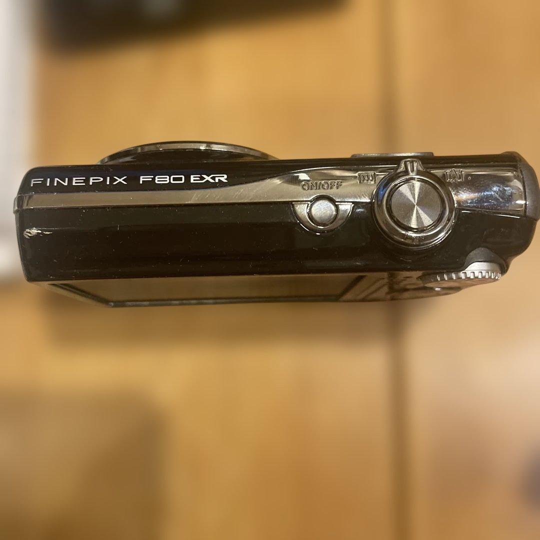 FUJIFILM FINEPIX F80EXR デジタルカメラ