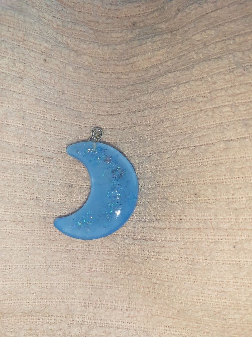 月のキーホルダー(ハンドメイド)