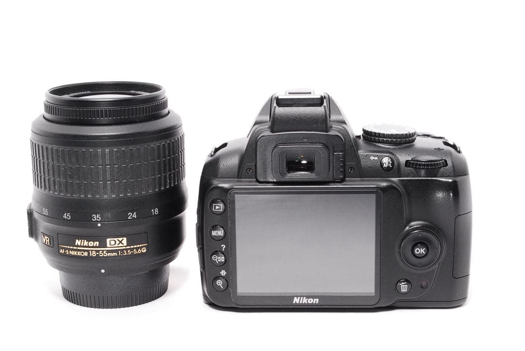 すぐ使える◆Nikon D3000◆一眼レフカメラ◆手ぶれ補正レンズ◆スマホ転送