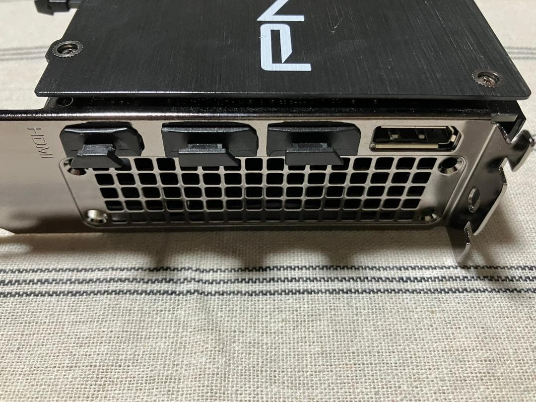 グラフィックボード・グラボ・ビデオカード PNY GeForce RTX 4060 Ti 8GB VERTO