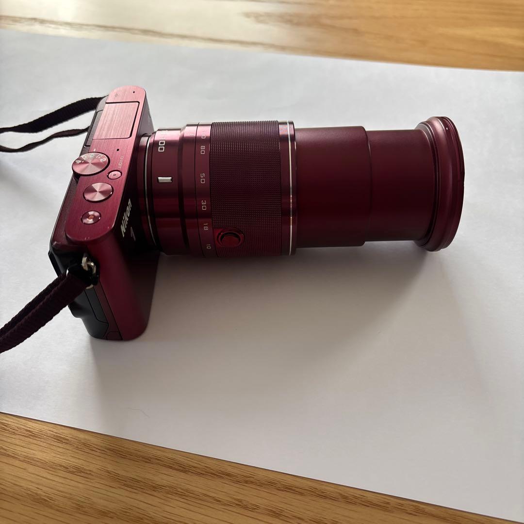 Nikon ミラーレス一眼 Nikon 1 J3 小型10倍ズーム　　レッド