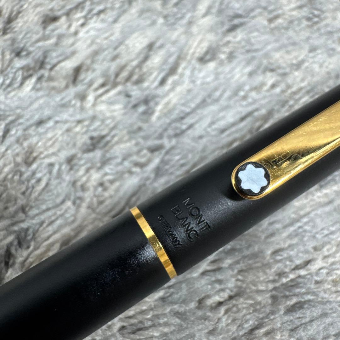 MONT BLANC モンブラン 万年筆 ブラック × ゴールド ホワイトスター
