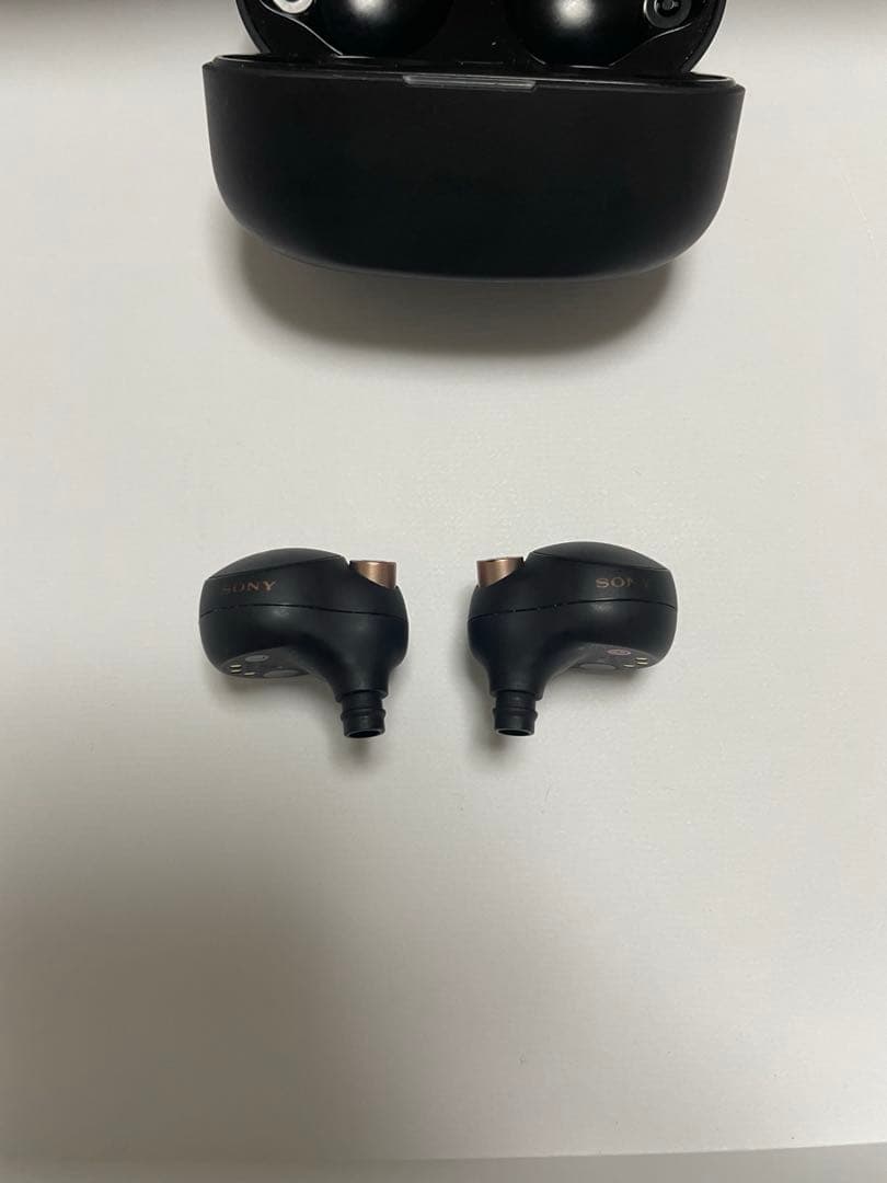 イヤホンバッテリー新品交換① wf-1000xm4 保護ケース付き