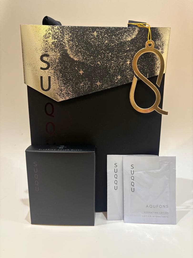【新品未使用】SUQQU 08透眺 ホリデー包装・サンプル付