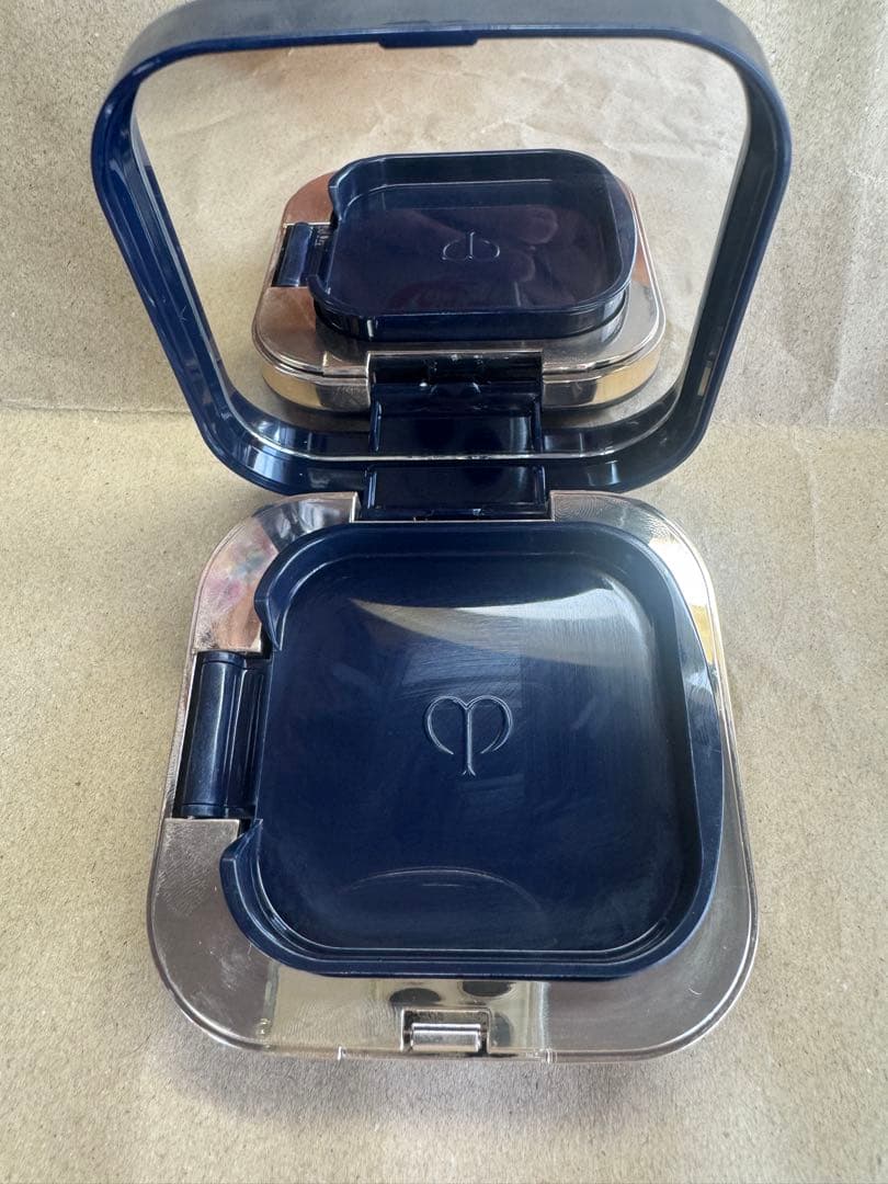 clé de peau BEAUTE クッションファンデーション