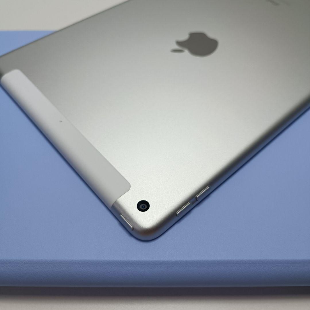 iPad 第9世代 Simフリー 256GB ケースとキーボード、タッチペン