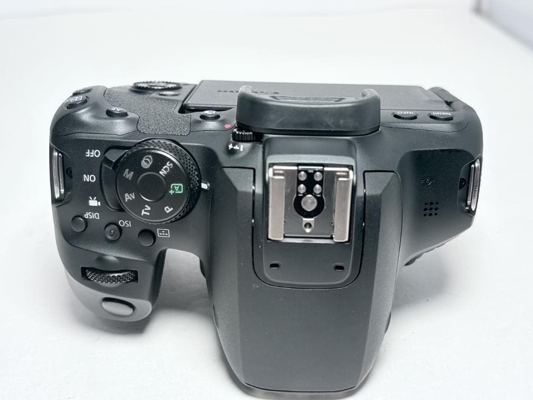 新品級 キヤノン EOS Kiss X10i ボディ