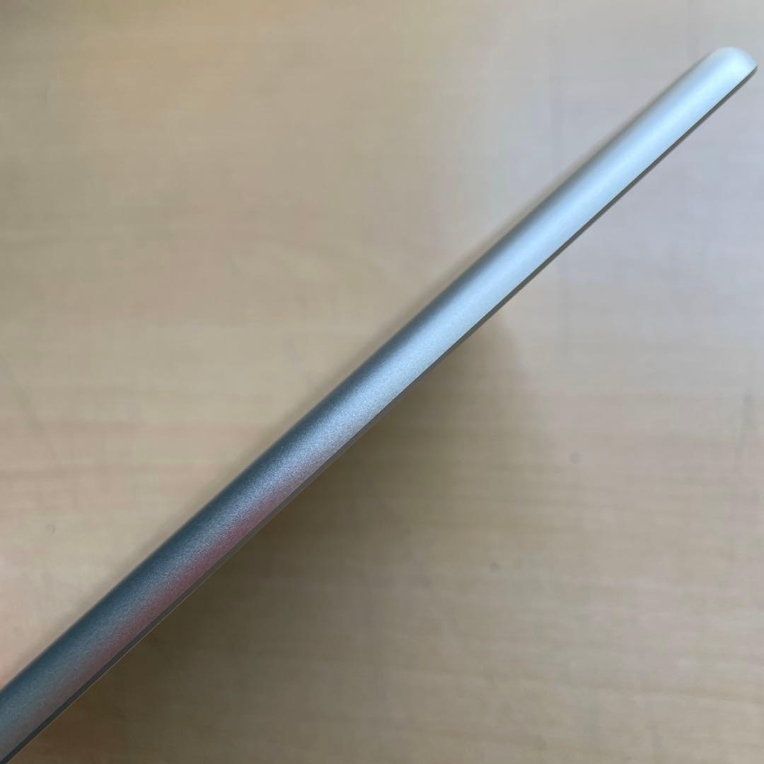 iPad 第6世代　Wi-Fiモデル　シルバー　32GB A1893 #3