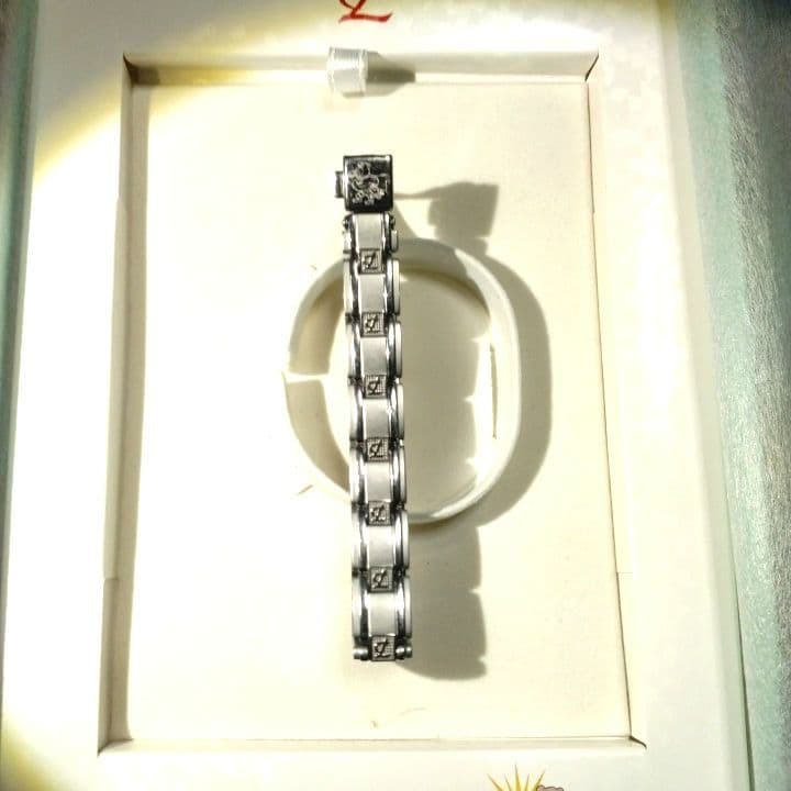 新品未使用レダシルマブレスレット ブチシルマのジュエリーコレクシヨン