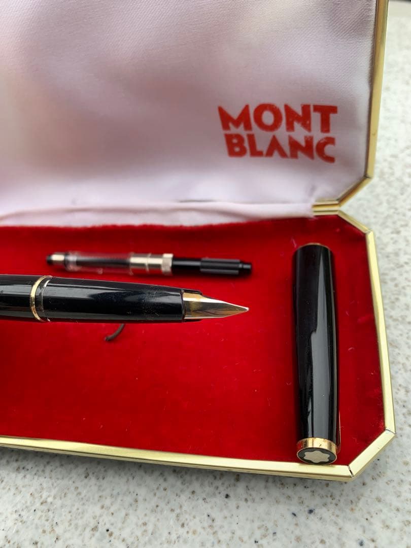 MONTBLANC 万年筆 ロイヤルブルーインク付き