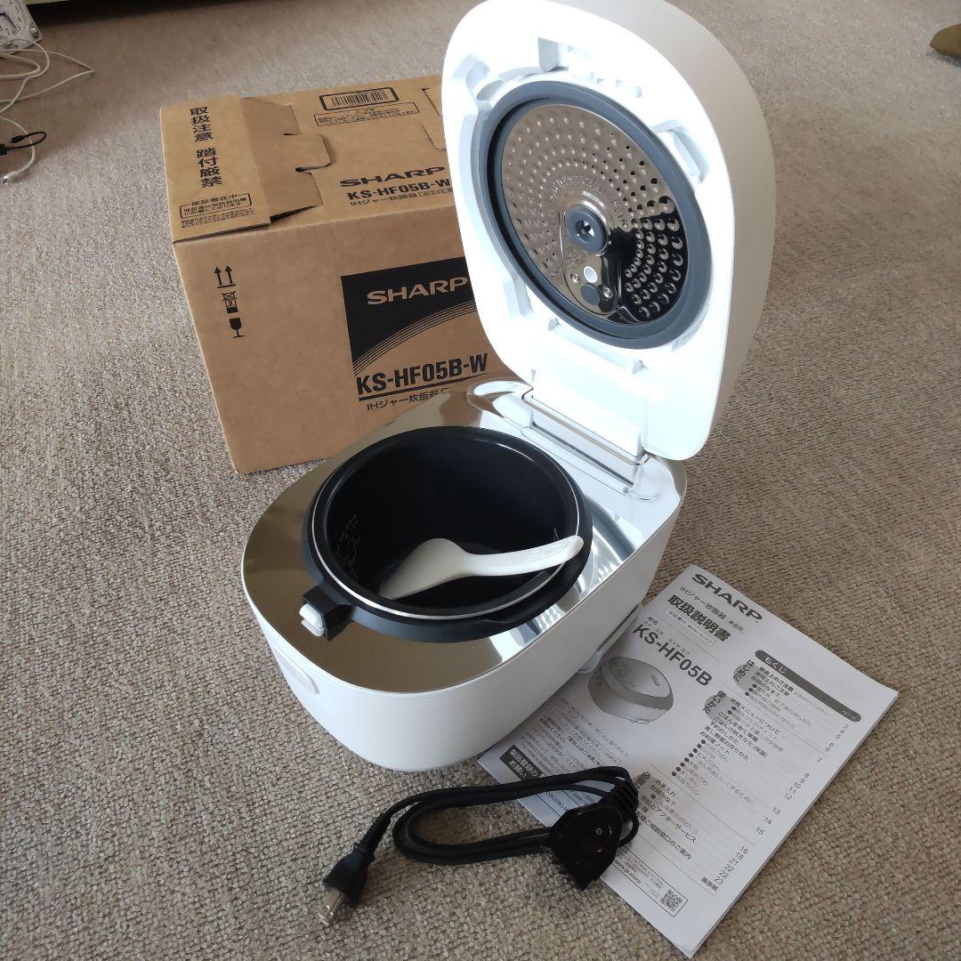 【新品未使用】３合炊きIH炊飯器 KS-HF05B-W