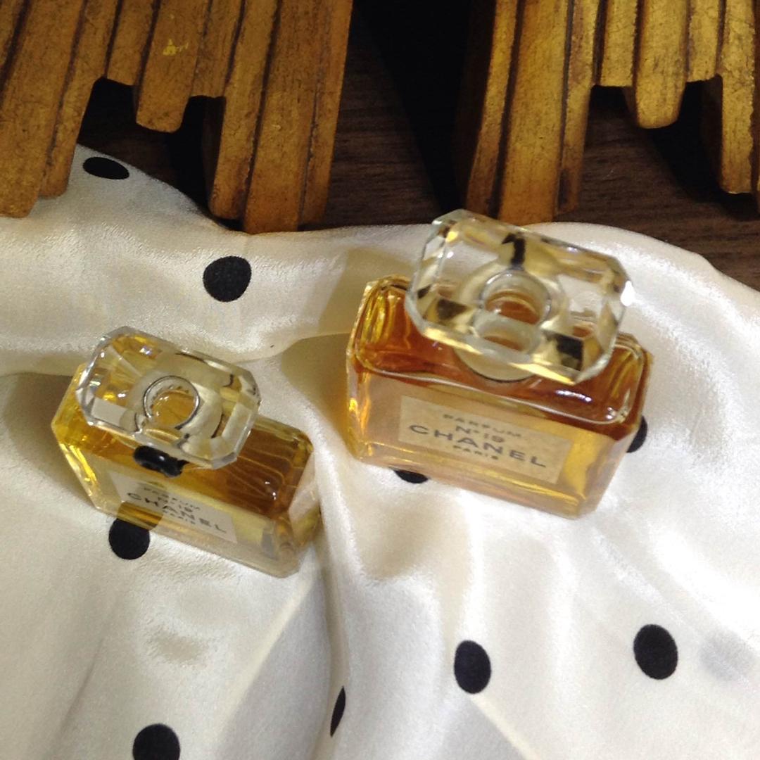 シャネル  CHANEL  19・parfum 香水 19番