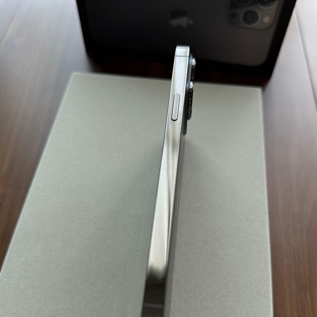 【美品】iPhone 13 Pro Max 256GB グラファイトSIMフリー